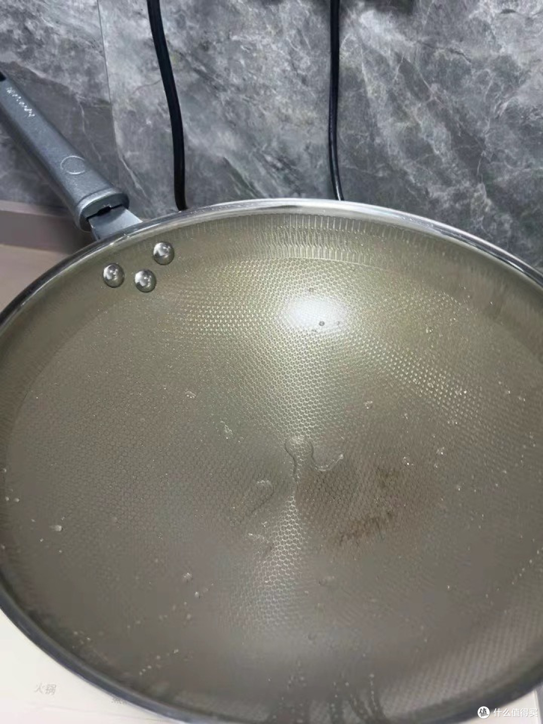 煎炒全能的抗造神器九阳蜂窝物理不粘锅