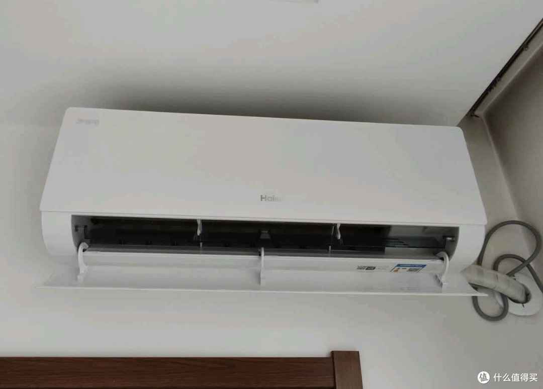 海尔小红花套系空调:解决孩子卧室暑热的省电利器