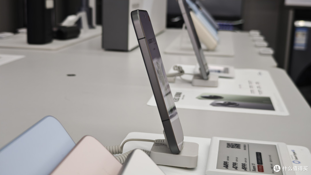 OPPO Find X9和小米17谁更值得买?有什么区别?详细配置参数对比