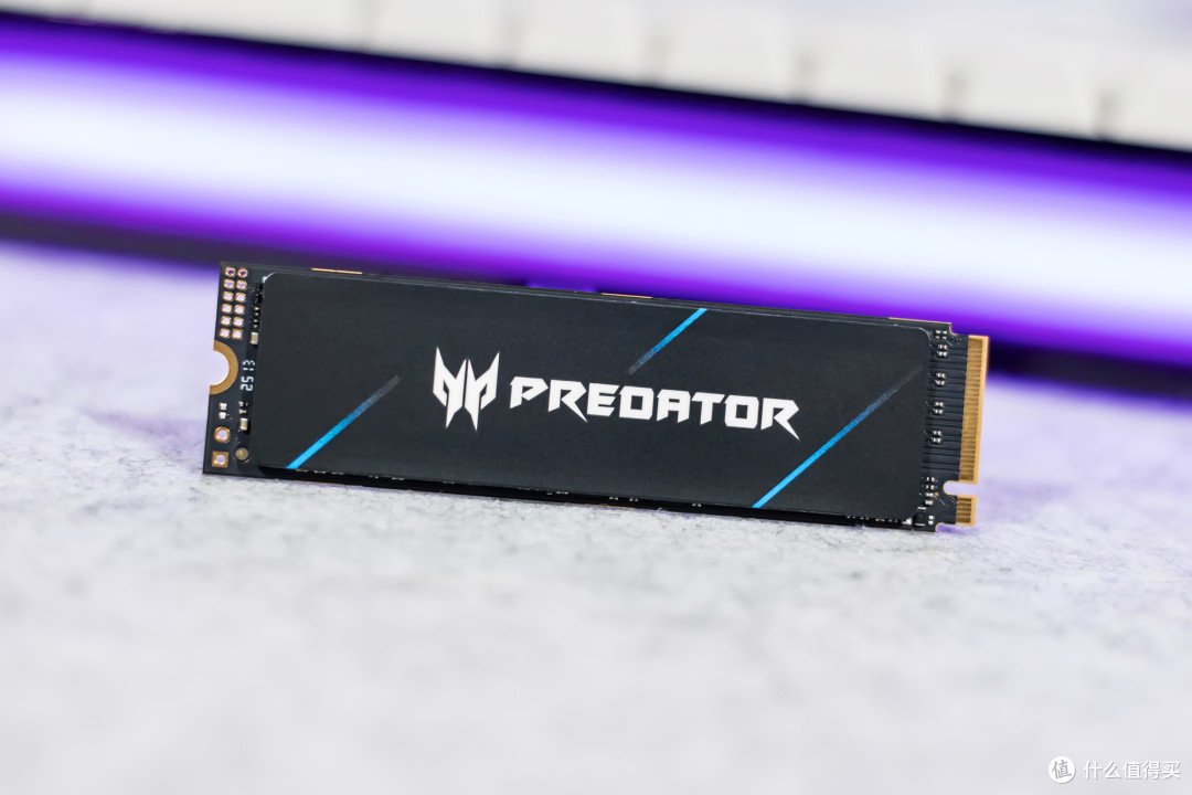 宏碁掠夺者GM9000神舆PCIe5.0固态硬盘实测,14GB/s释放满血性能