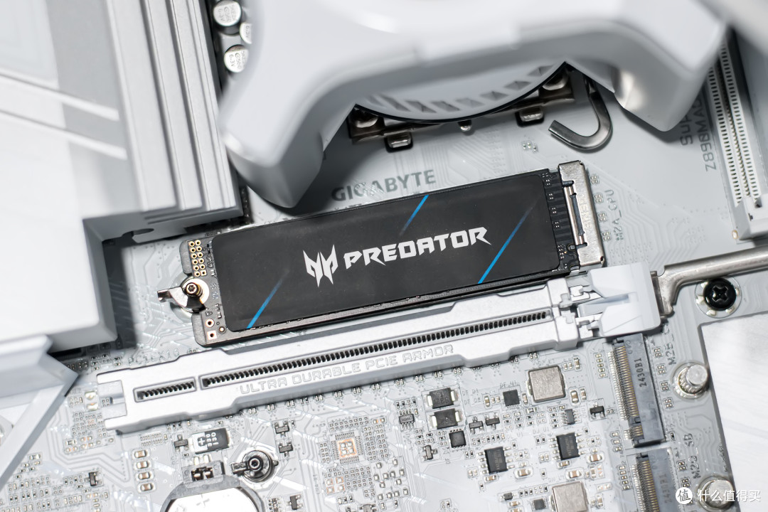 宏碁掠夺者GM9000神舆PCIe5.0固态硬盘实测,14GB/s释放满血性能