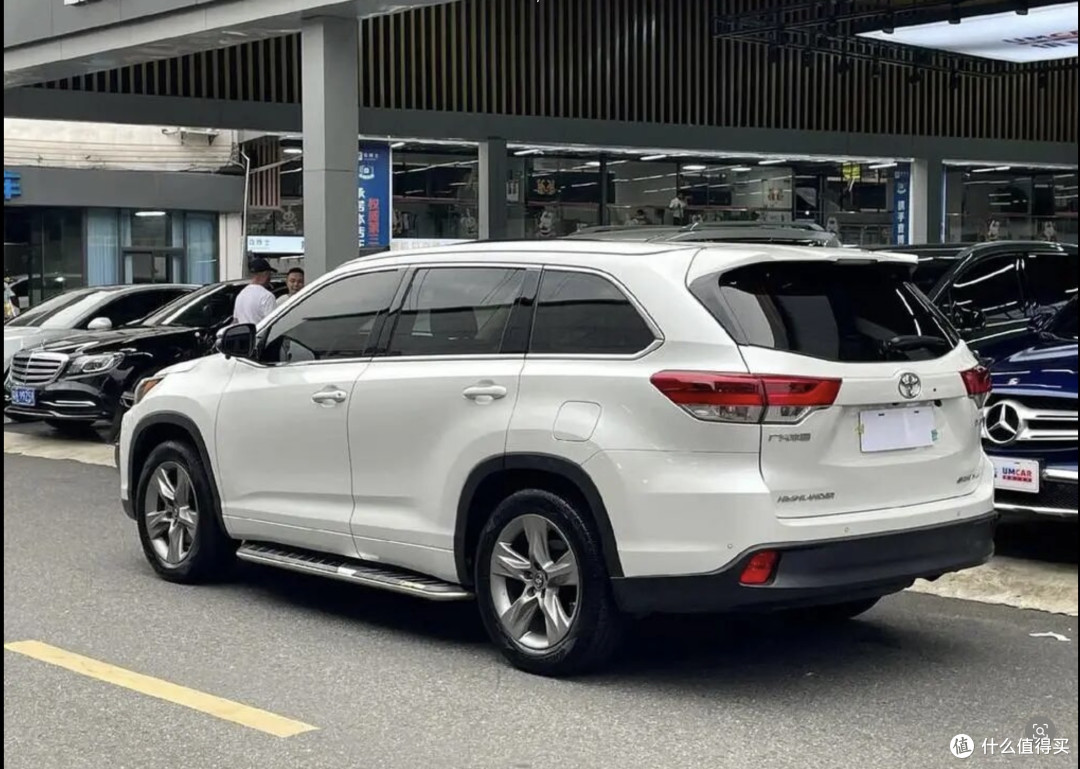 丰田“打响第一枪”,近5米大7座SUV,跌至17万,1公里4毛喝92油