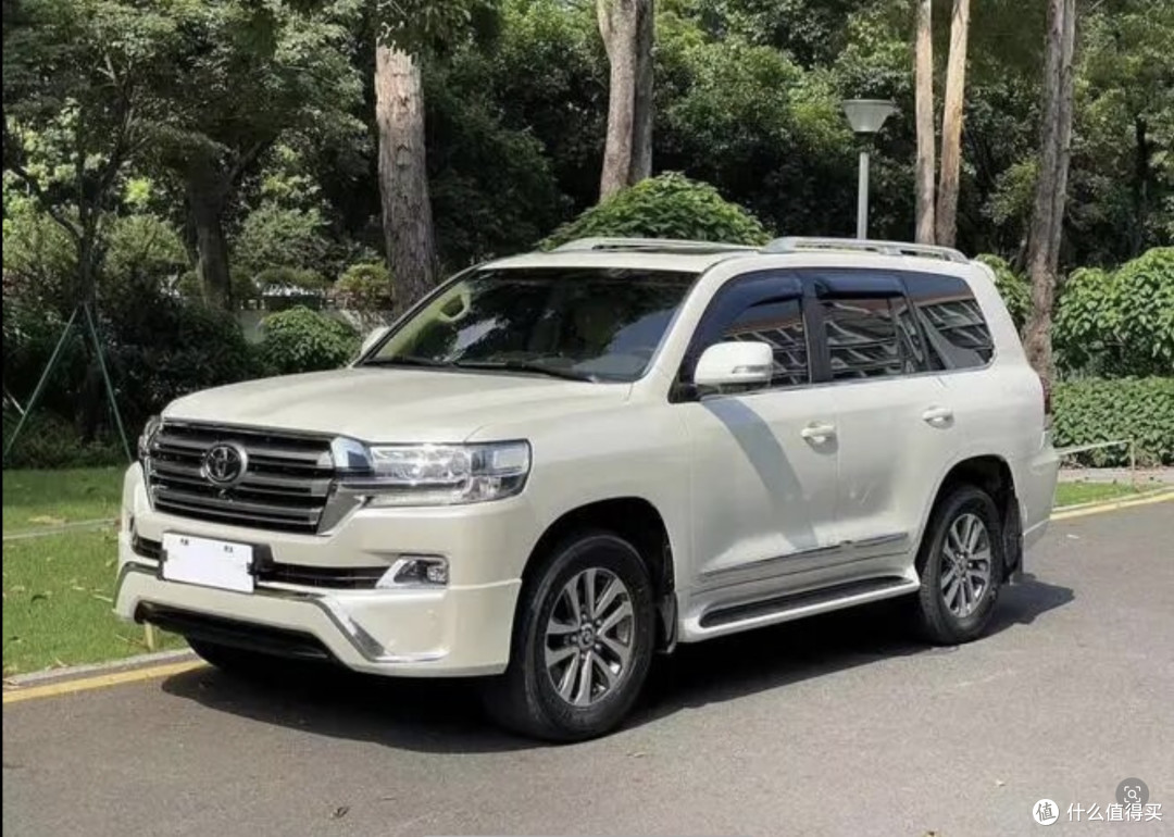 丰田“打响第一枪”,近5米大7座SUV,跌至17万,1公里4毛喝92油