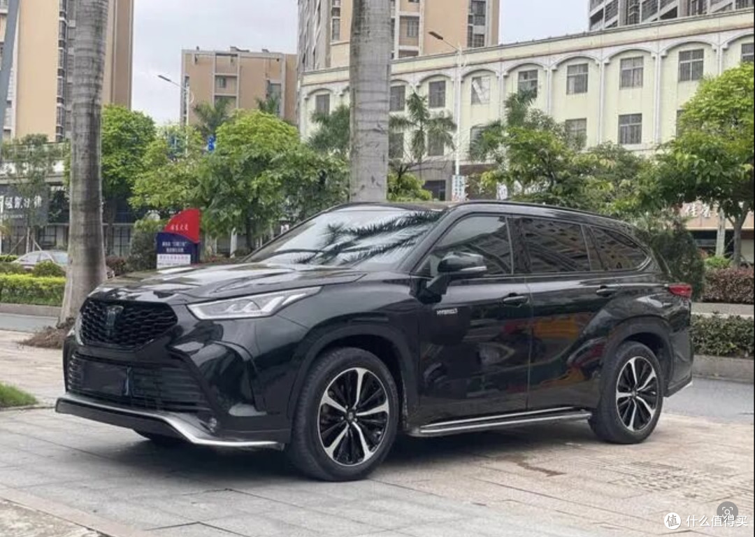 丰田“打响第一枪”,近5米大7座SUV,跌至17万,1公里4毛喝92油