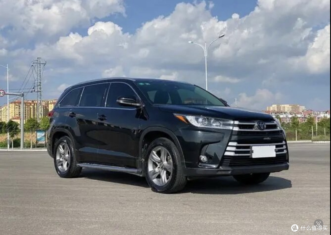 丰田“打响第一枪”,近5米大7座SUV,跌至17万,1公里4毛喝92油