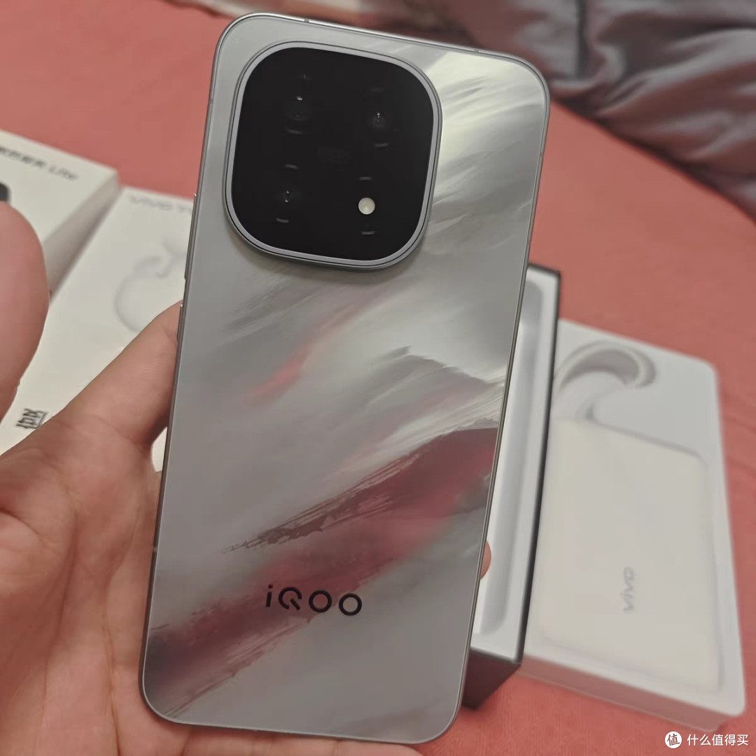 第五代骁龙8至尊版iQOO 15双十一种草