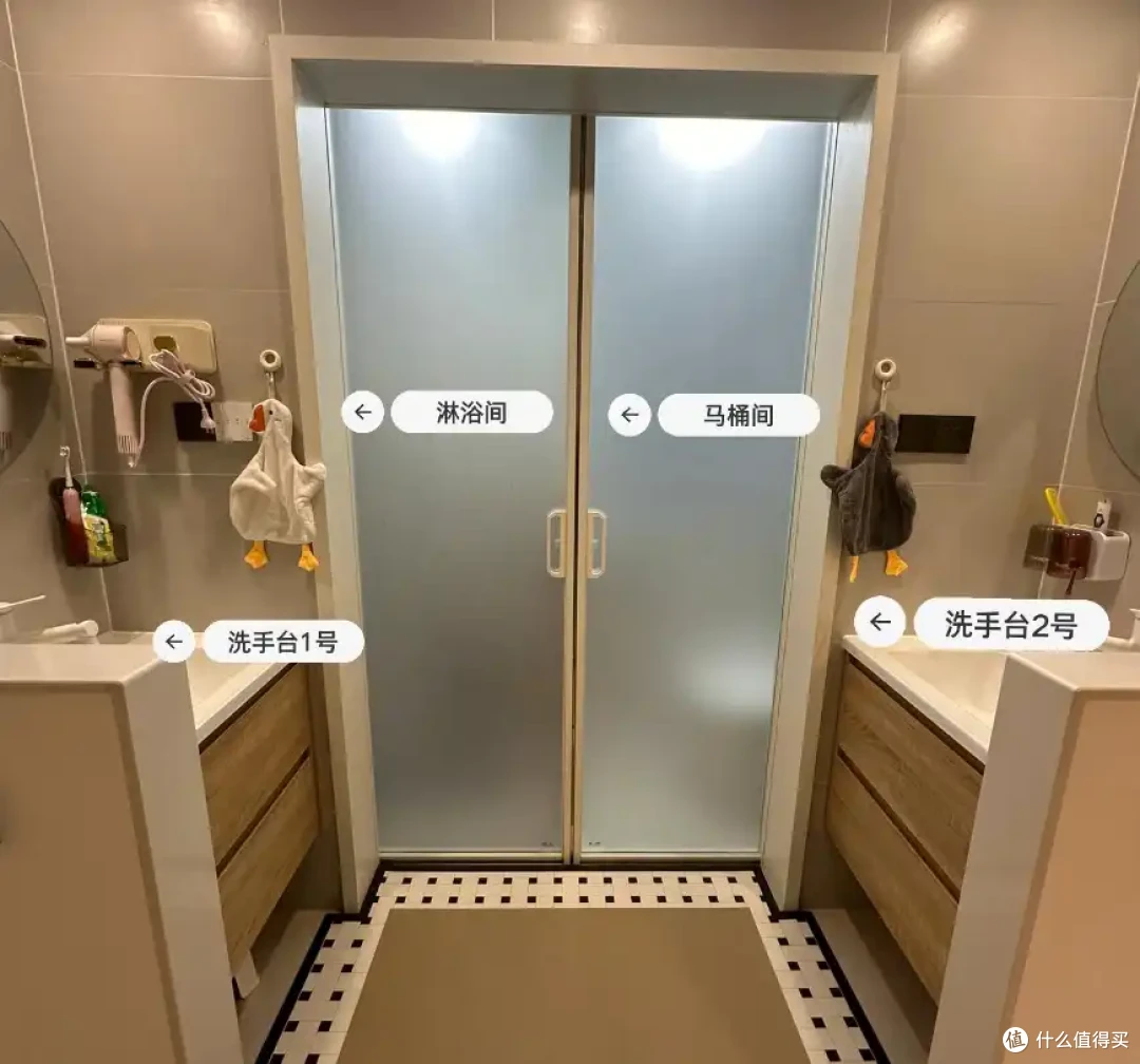 不做淋浴玻璃隔断?看了年轻人家里的做法,恨不得回家砸了重装!