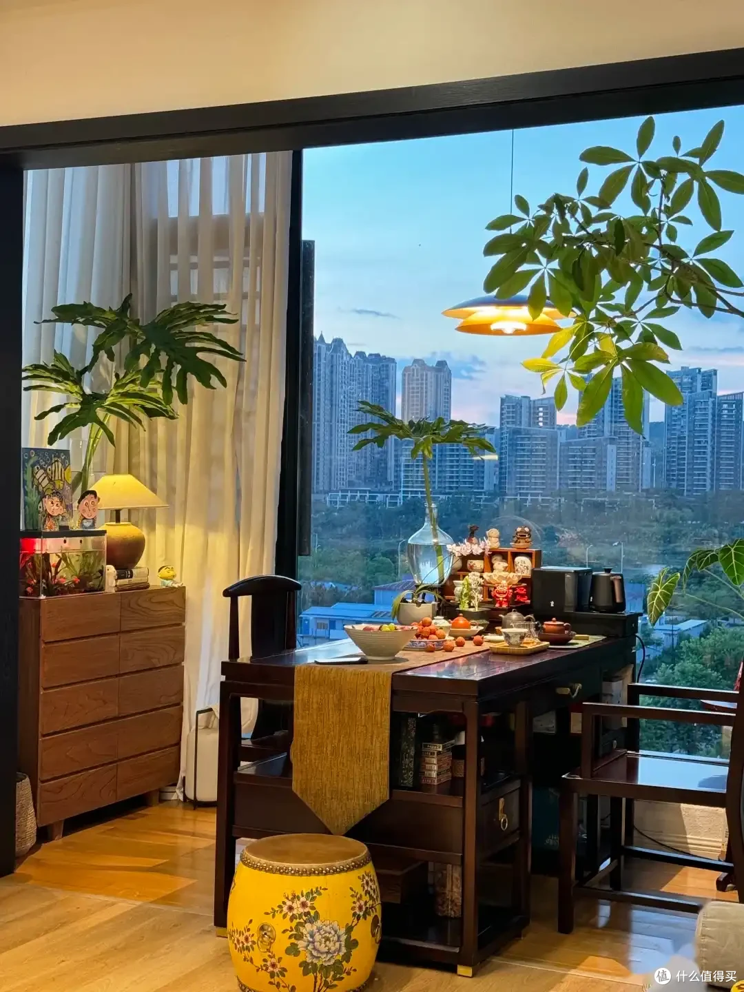 躲进阳台喝茶,是我最好的长假计划