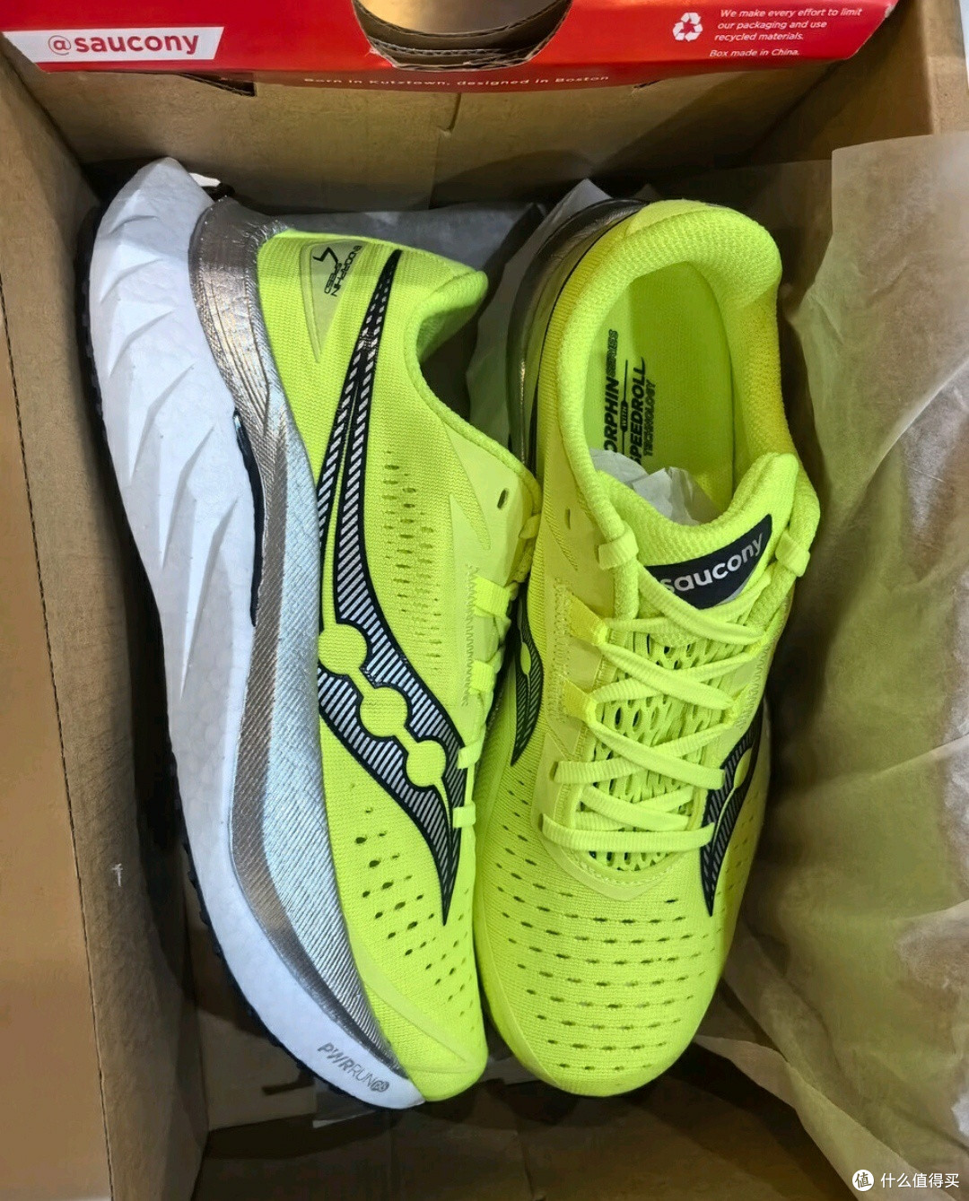 Saucony啡速4:男款缓震跑鞋