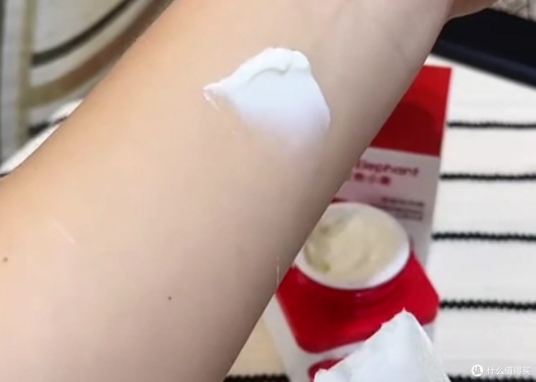 红色小象特润霜,开启孩子肌肤温柔守护之旅