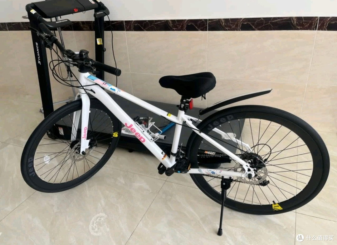 双十一通勤党狂喜!Jeep低跨度公路车:女生骑行太适配