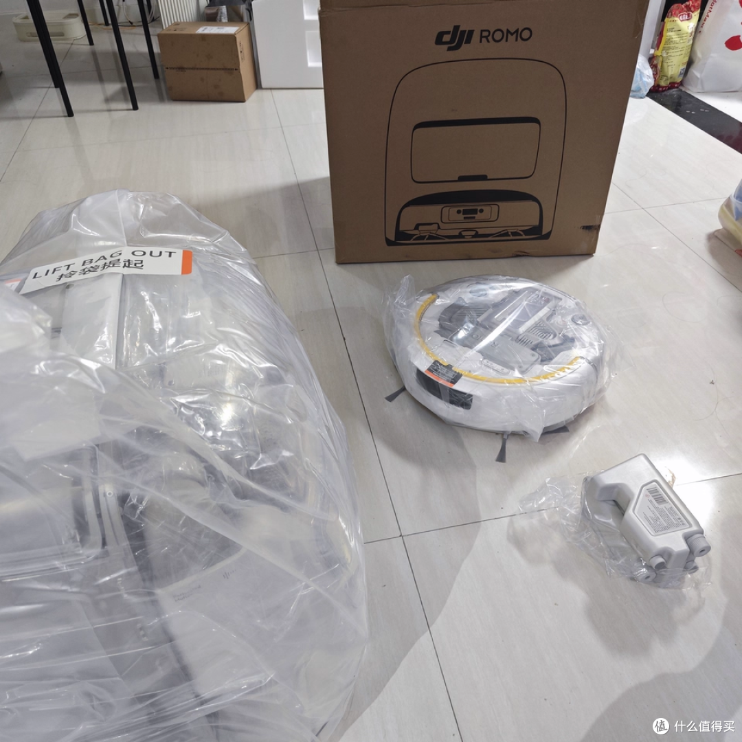 有娃家庭洁净守护,DJI 大疆 ROMO 扫地机器人是 “卫生屏障”