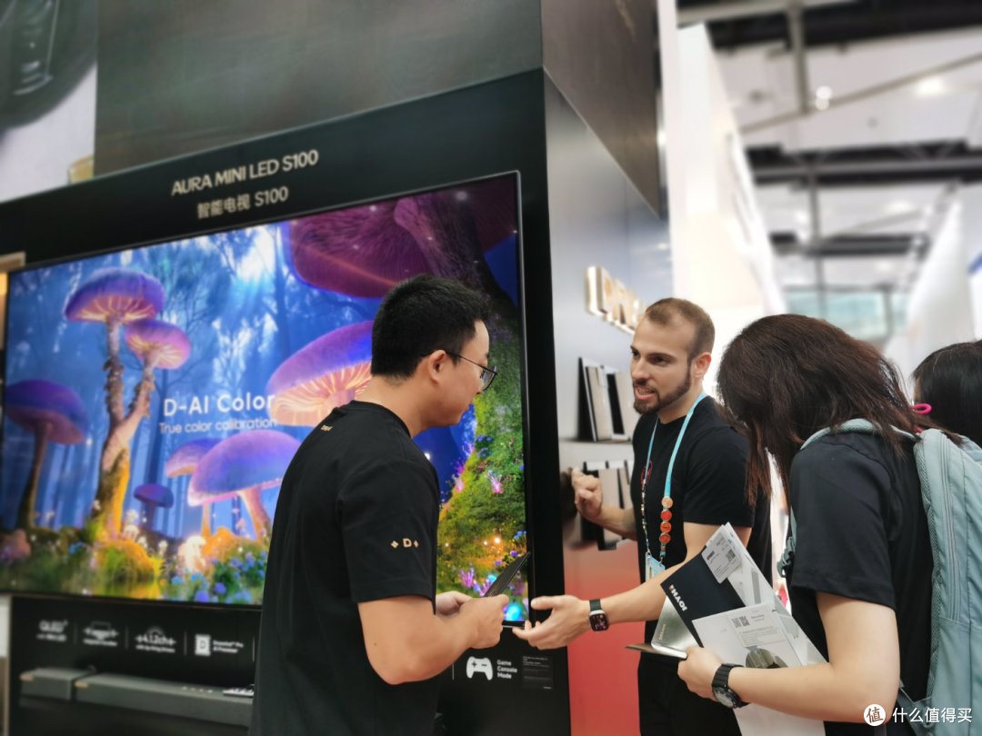 追觅电视V3000黑晶臻彩屏黑得深邃亮得通透，2025双11闭眼入！