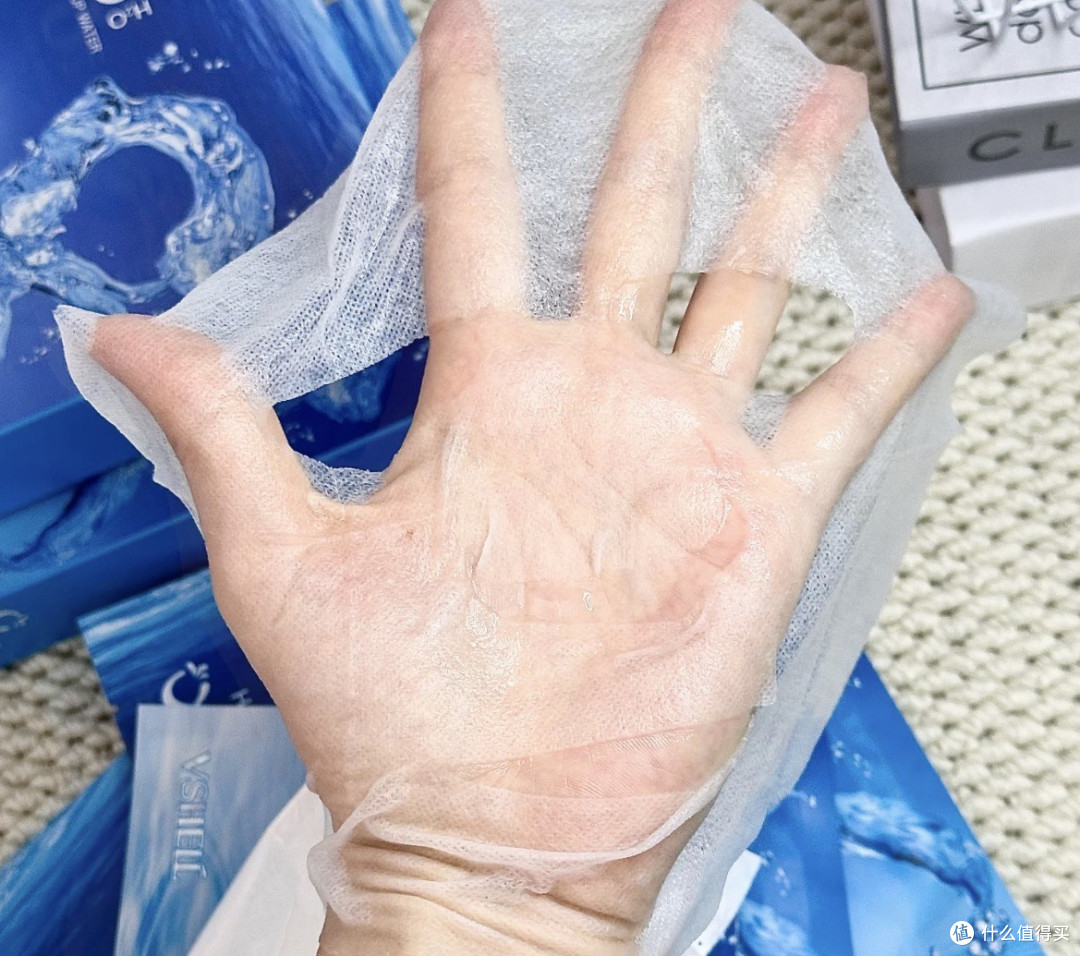 蓝水肌膜实测：干皮救星的平价补水神器