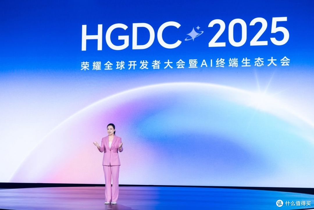 荣耀发布8大AI场景解决方案:以“全场景覆盖”推动终端智能落地