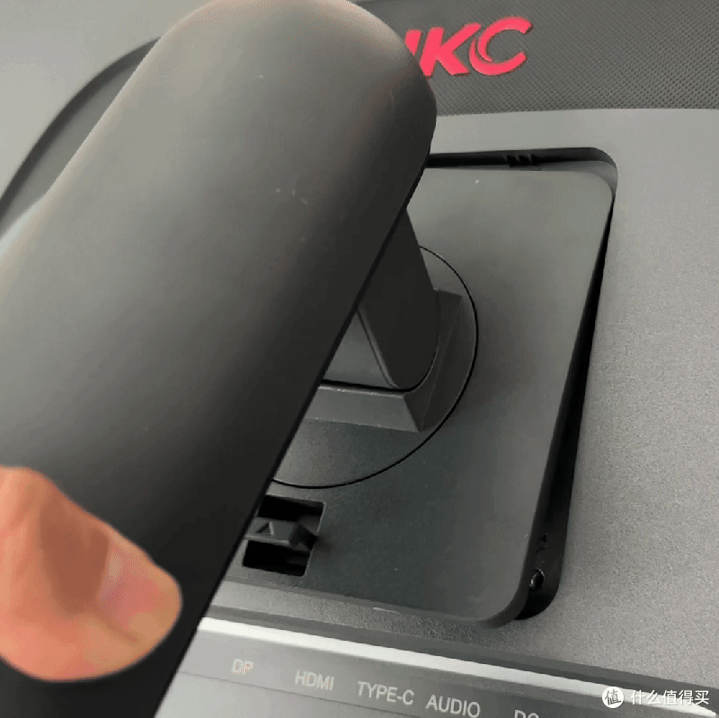 乱军丛中Q闪无压力!HKC UG25EF 420Hz屏实测:0.5ms响应一枪爆T