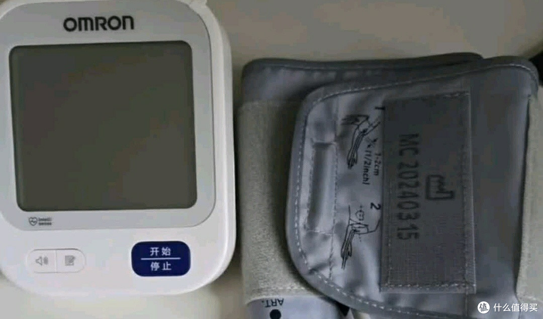 家用老人适用欧姆龙U726J血压仪