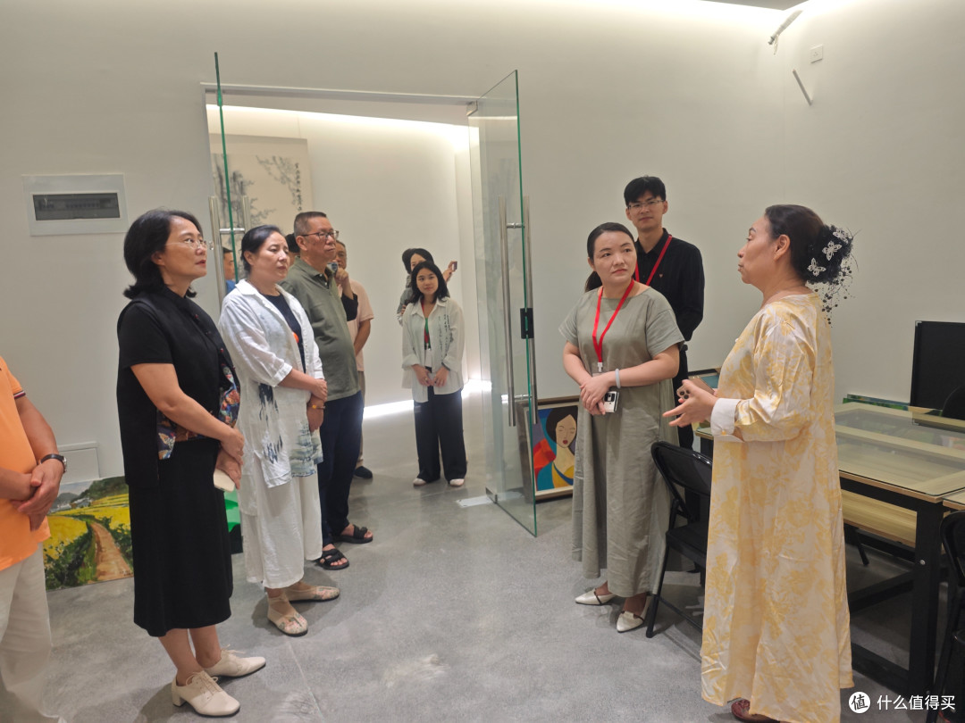 厦门艺术家与陈岚心理中心共探“星青年”就业与尊严生活新路径