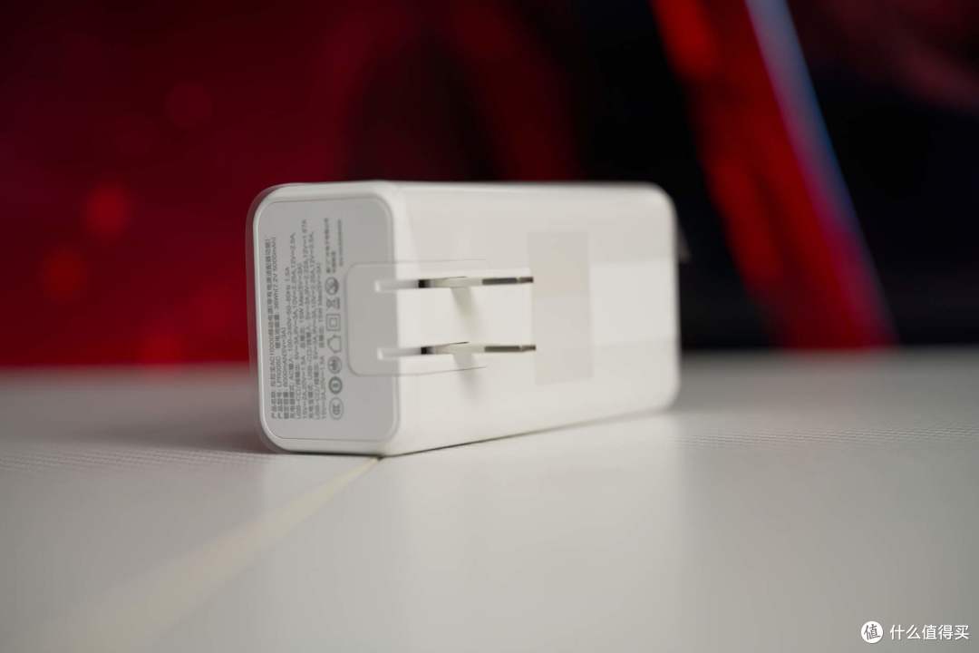 COS充电器?iWALK三合一能量兔开箱