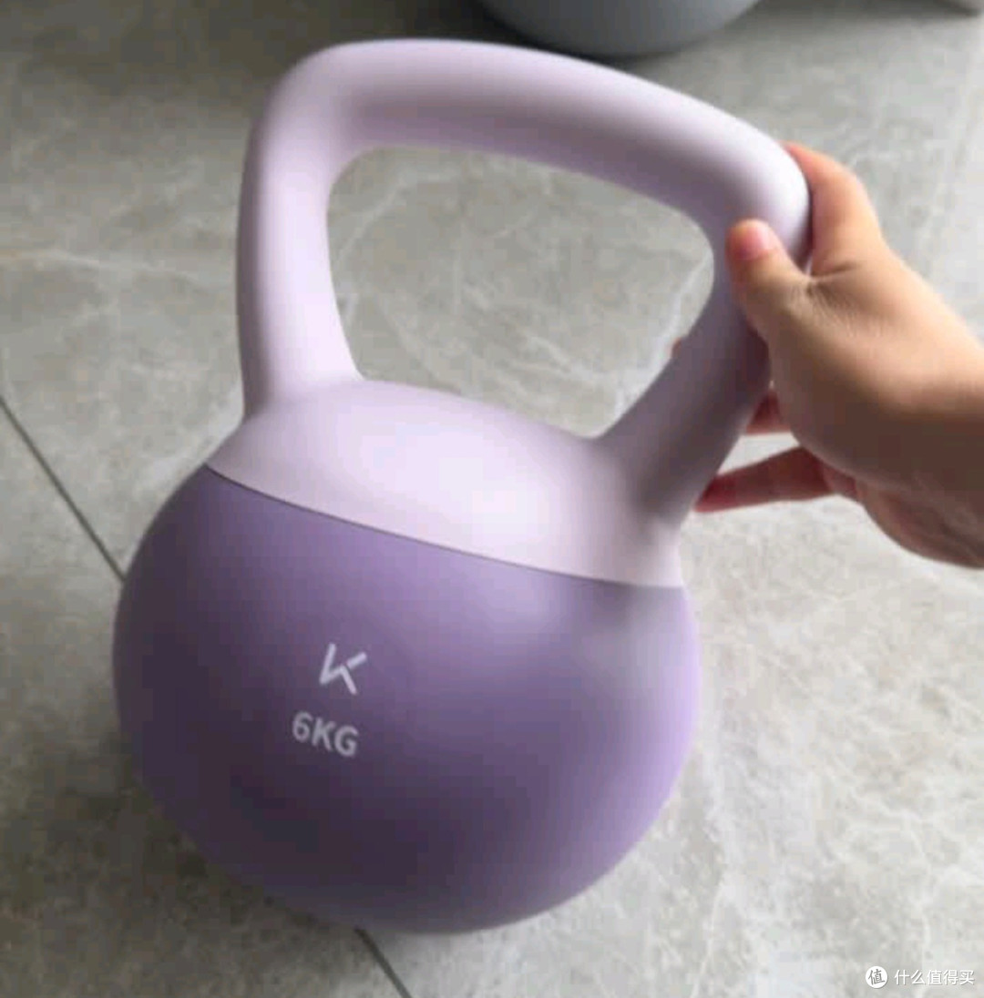 壶铃摇摆：低重心设计优化轨迹