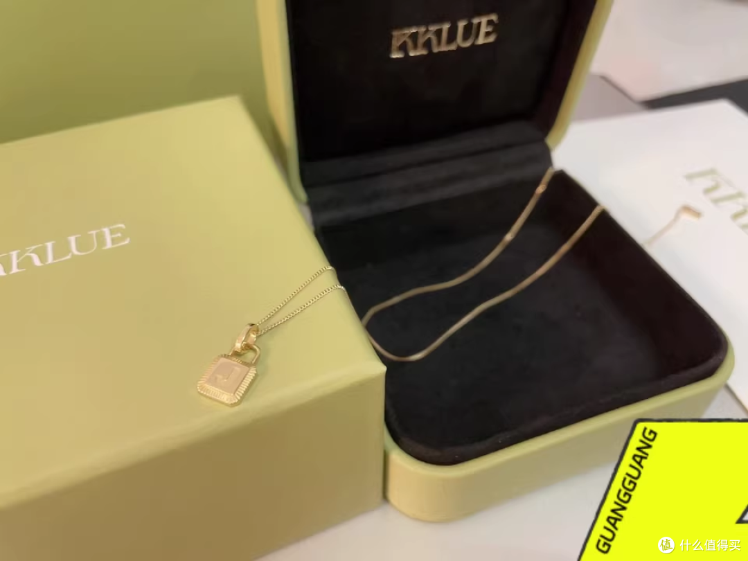 都市女性的 “质感配饰担当”,KKLUE 探锁项链让穿搭秒变高级