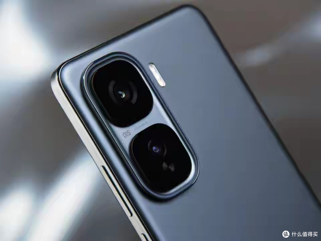 vivo iQOO Neo10,骁龙8Gen3+120W快充,1529元捡漏价值不值得买?