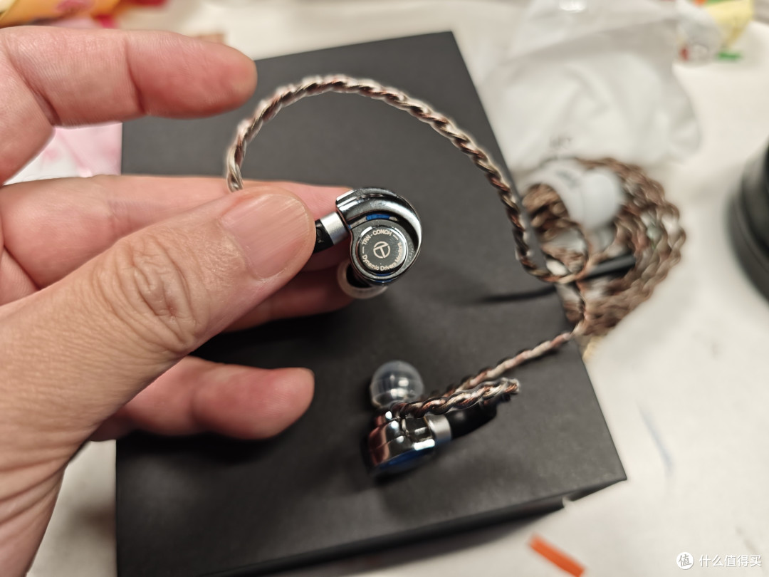 双11耳机推荐之百元HiFi黑马!TRN海螺有线动圈耳机全方位测评