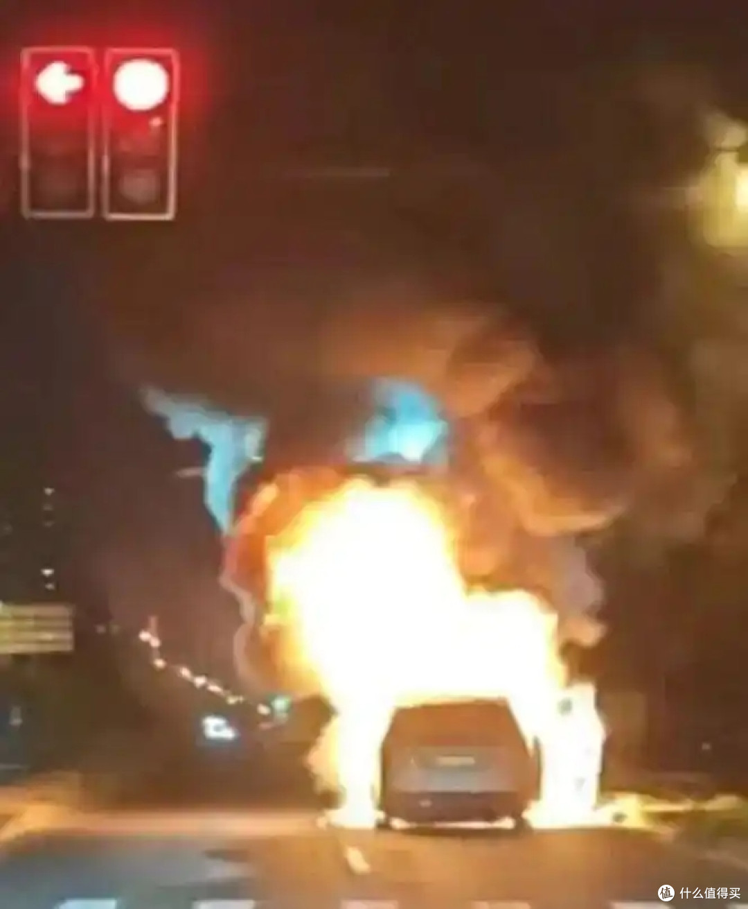 理想MEGA爆燃证明:性能在安全面前不值一提