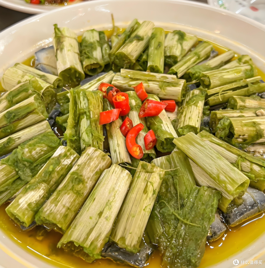 那缕销魂的滋味:与绍兴臭苋菜梗蒸双臭豆腐的破壁之约