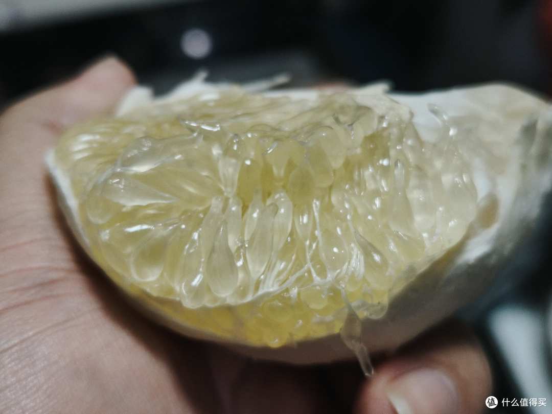 爱吃柚子的小伙伴建议尝试下葡萄柚,个不大水多,榨汁很清甜!