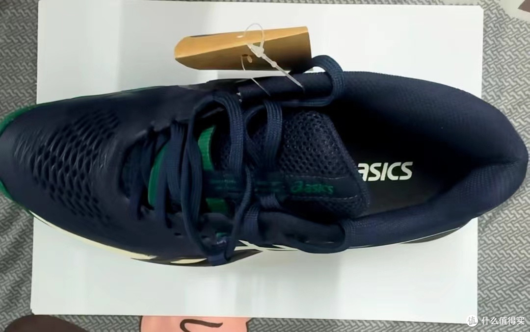 海军蓝也能“鲨”疯球场?——Asics GEL-RESOLUTION X
