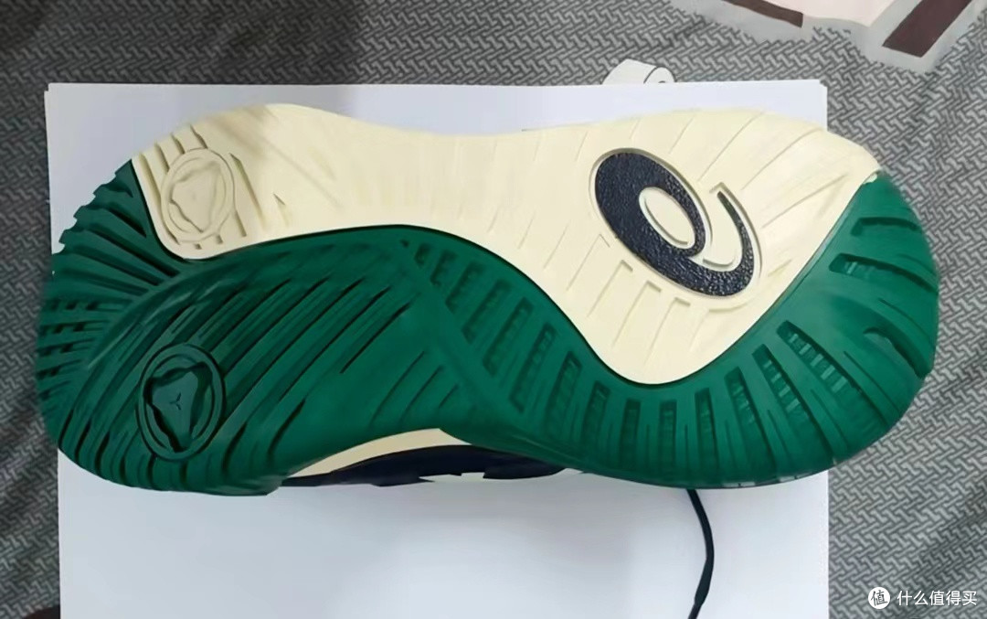 海军蓝也能“鲨”疯球场?——Asics GEL-RESOLUTION X