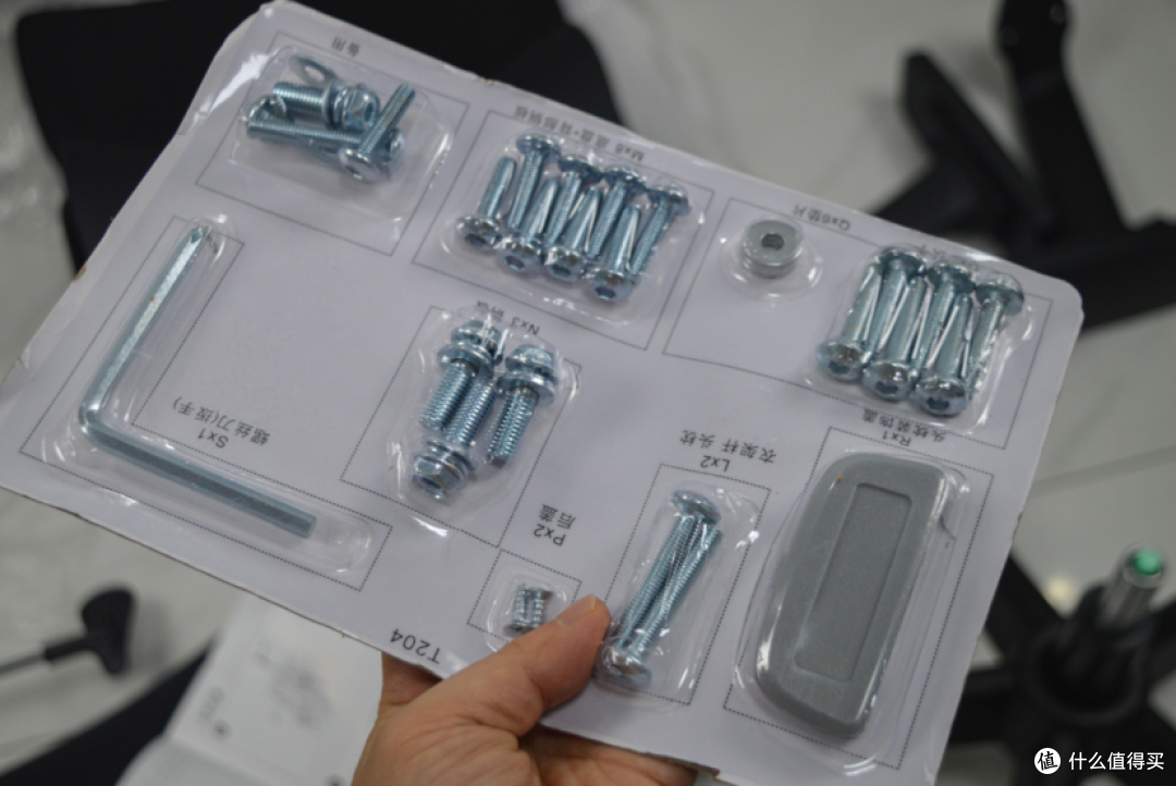迭代升级,加量不加价:夏草木Fit2人体工学椅开箱体验