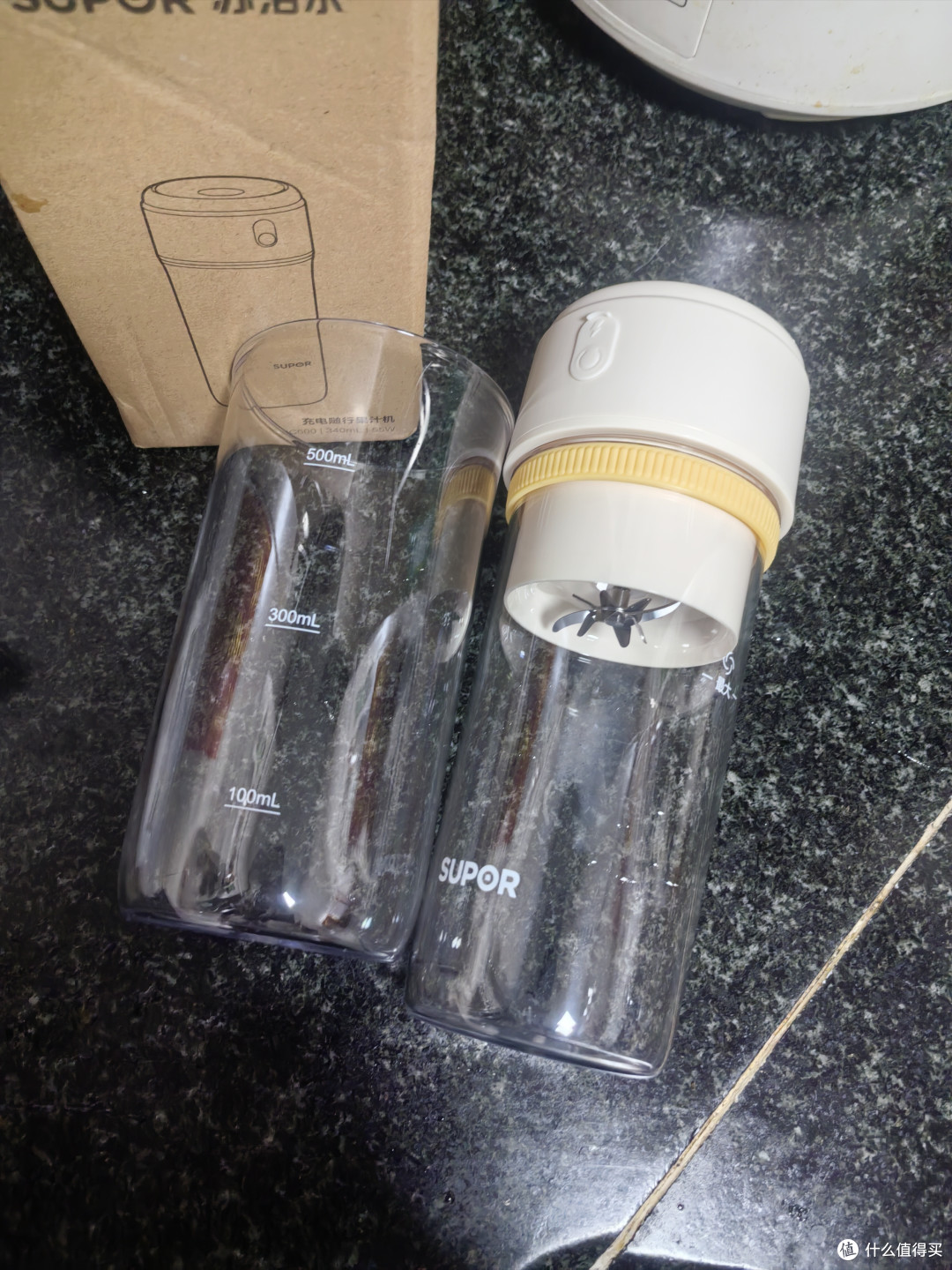 随心随行-苏泊尔榨汁料理机