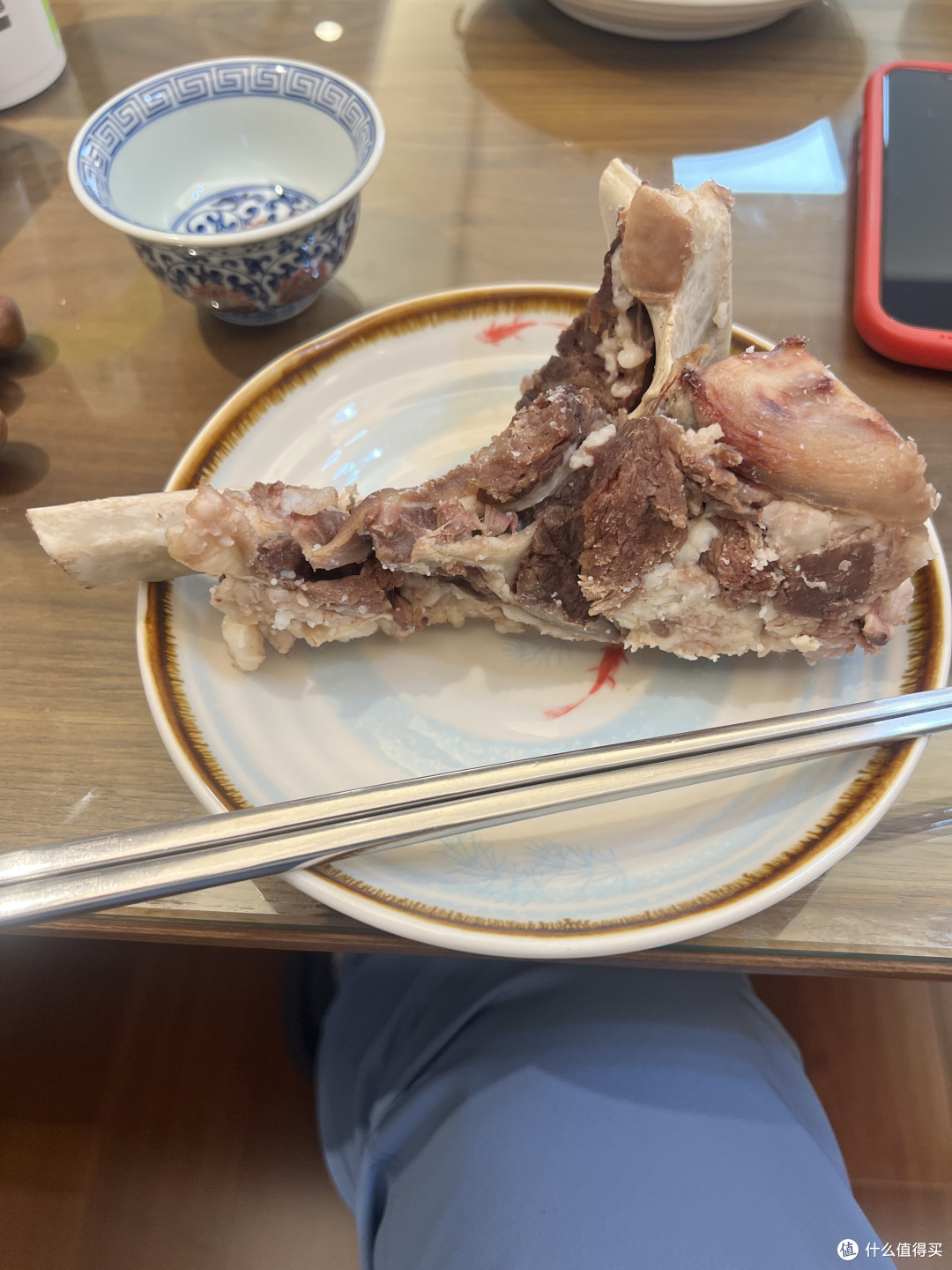 这顿牛骨头，让我甩开腮帮子，吃了个尽兴！