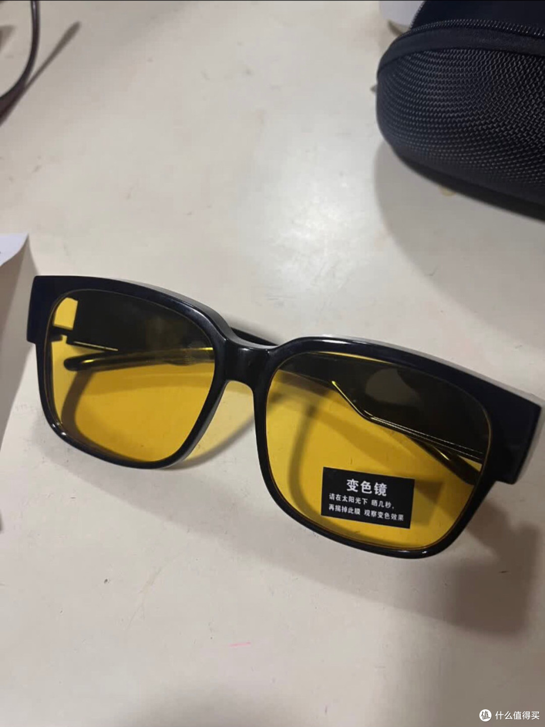 colore.in眼镜:精准解决驾驶痛点