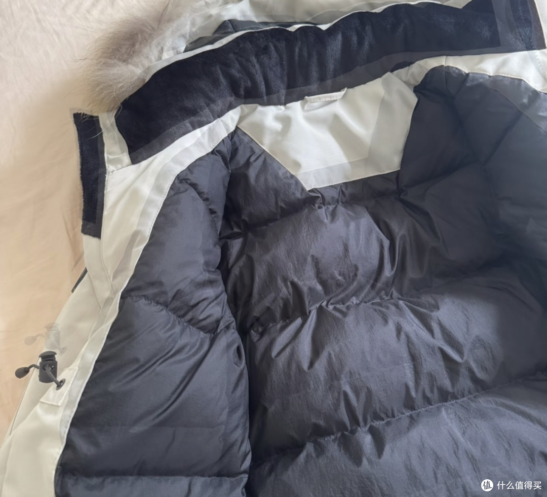 90白鸭绒滑雪服保暖评测