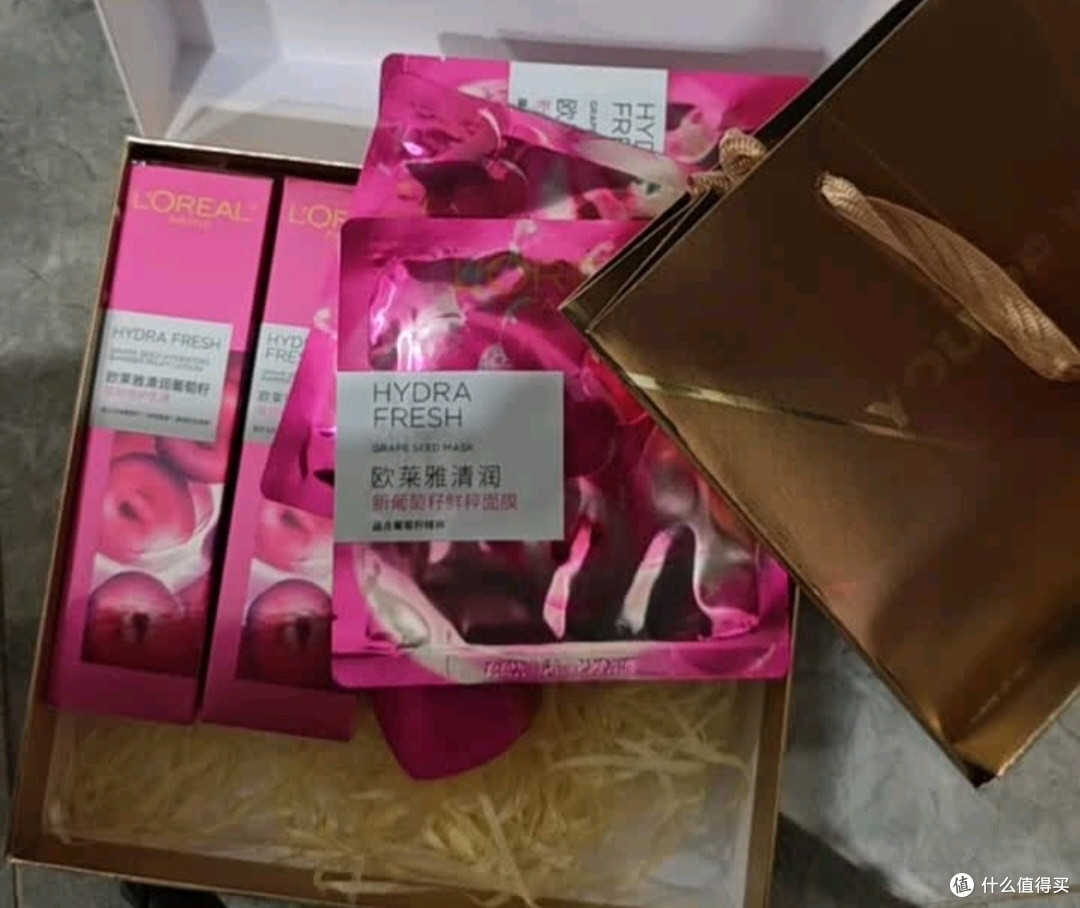 补水保湿效果非常好的欧莱雅水乳套装