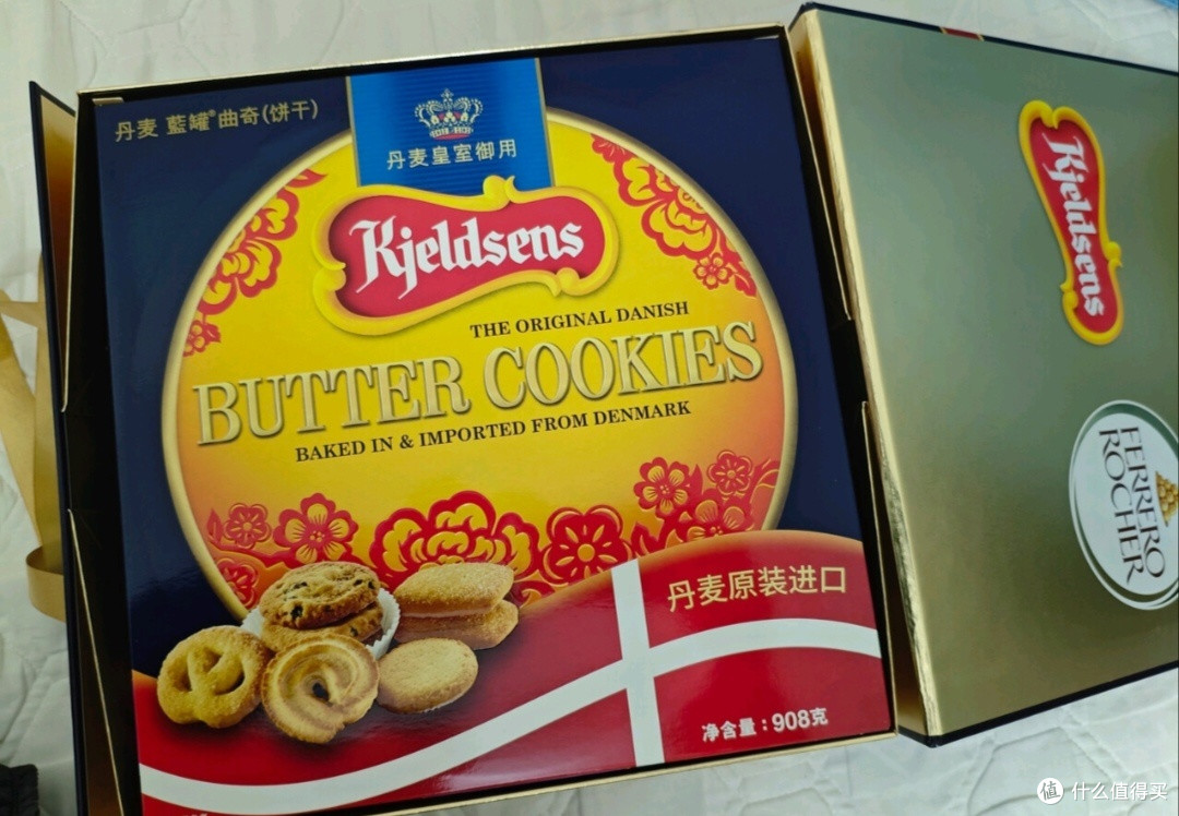 这盒联名礼盒承包全家的甜蜜欢喜