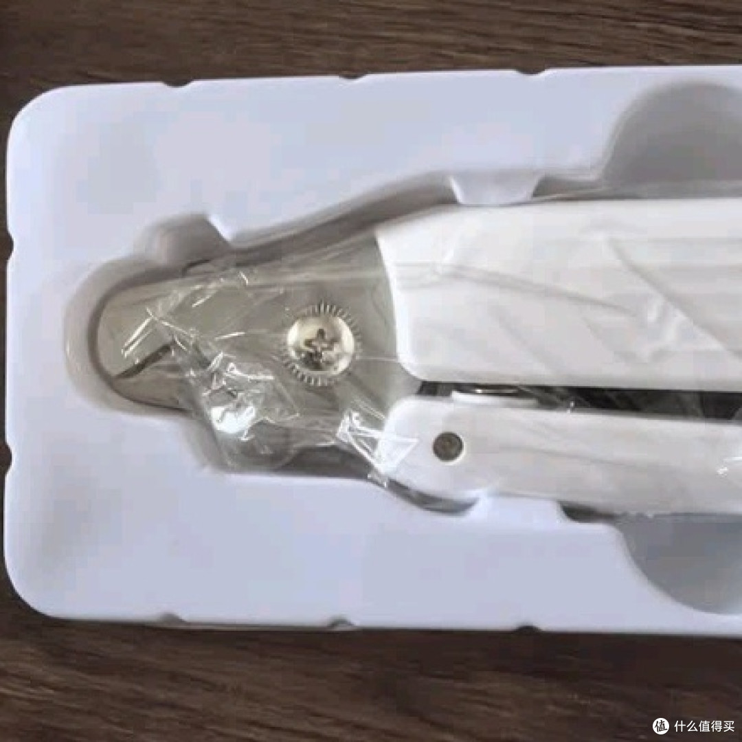 轻松修剪猫咪指甲的秘密武器