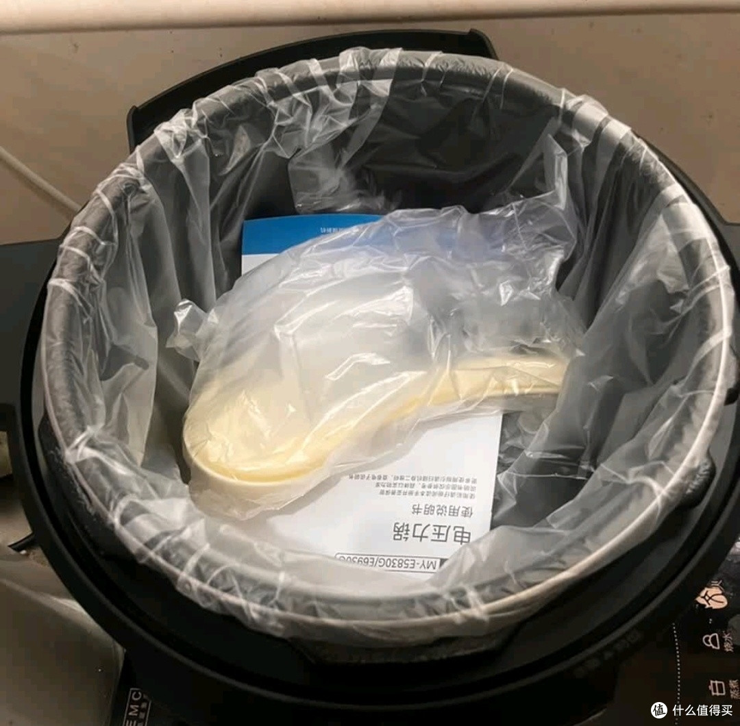 美的电压力锅：高效烹饪新选择