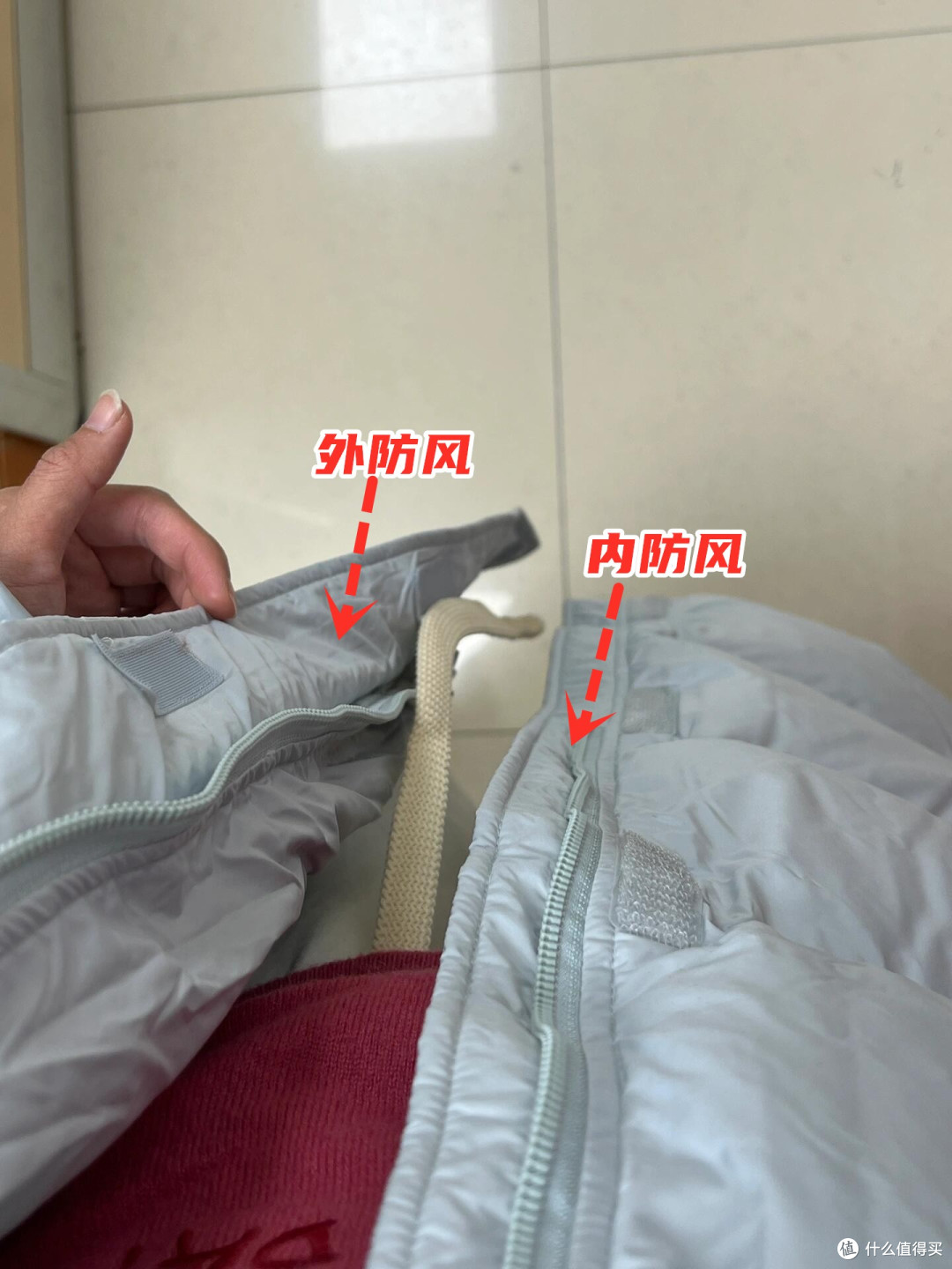 上年纪的女人,尽量少穿这4件羽绒棉服,都是智商税,你中了吗
