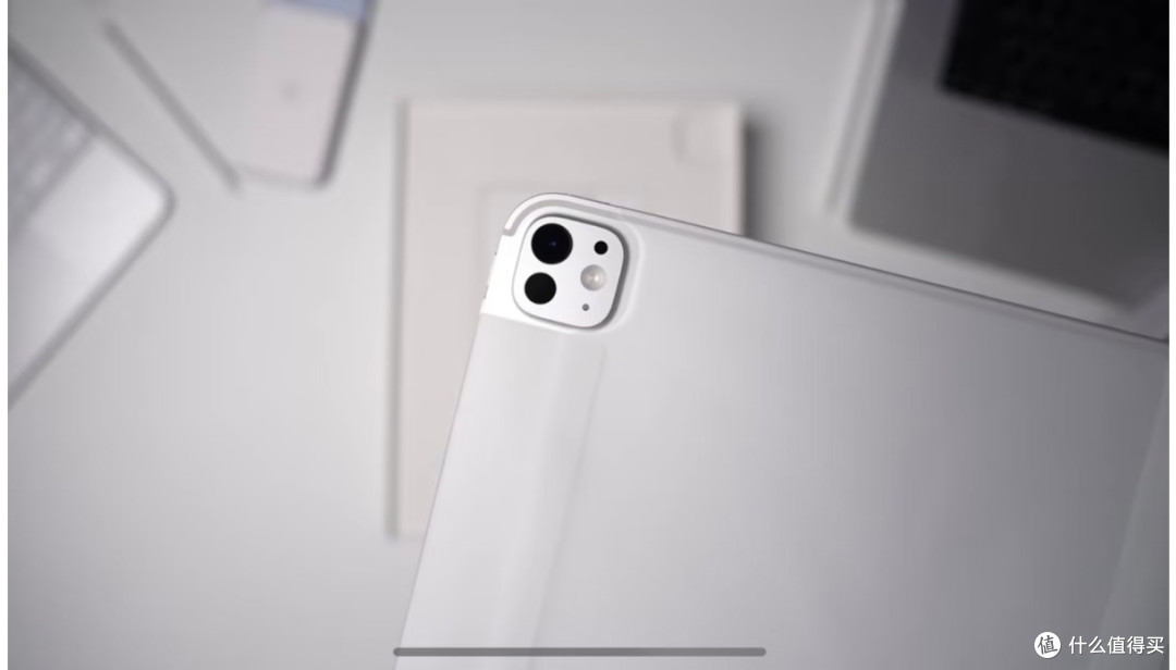 2025款iPad Pro专业党和通勤族都能爱!