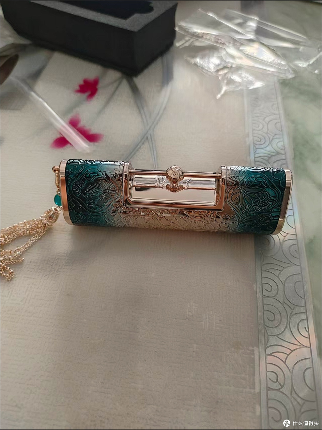 大牌护肤品致癌物风波:苏丹红再现背后的供应链隐患