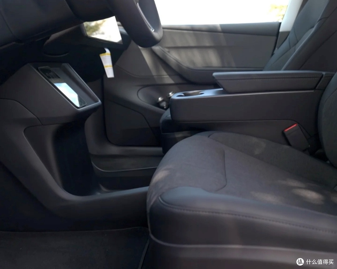 廉价版特斯拉Model Y:减配换低价的市场新选择