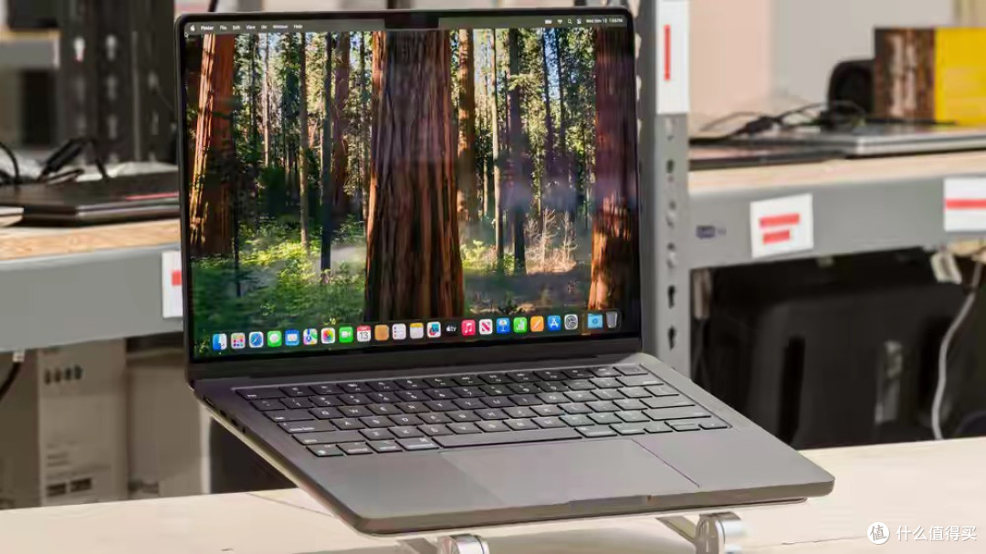 苹果14英寸MacBook Pro发布：搭载M5芯片，起售价1599美元