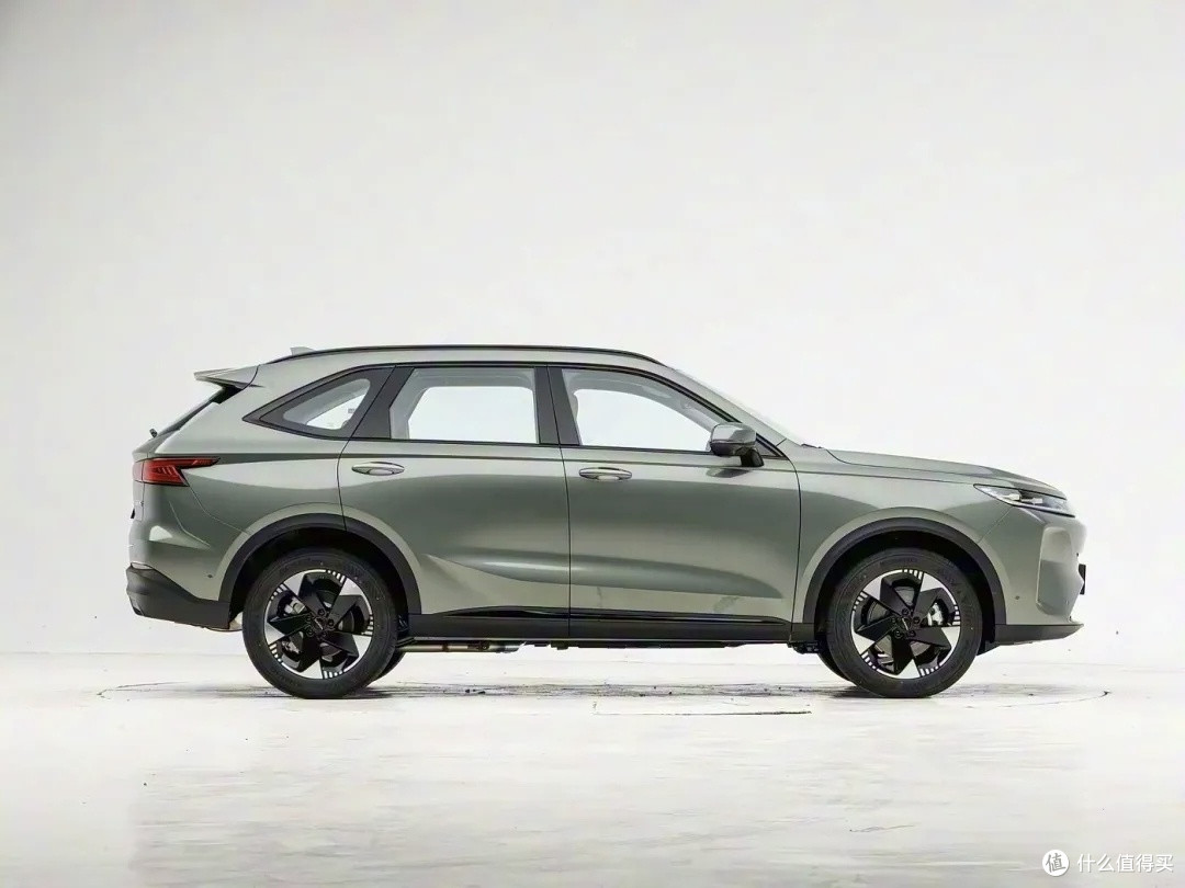 长城“死磕”油车,推出全新中型SUV,配2.0T+9DCT,价格不会高