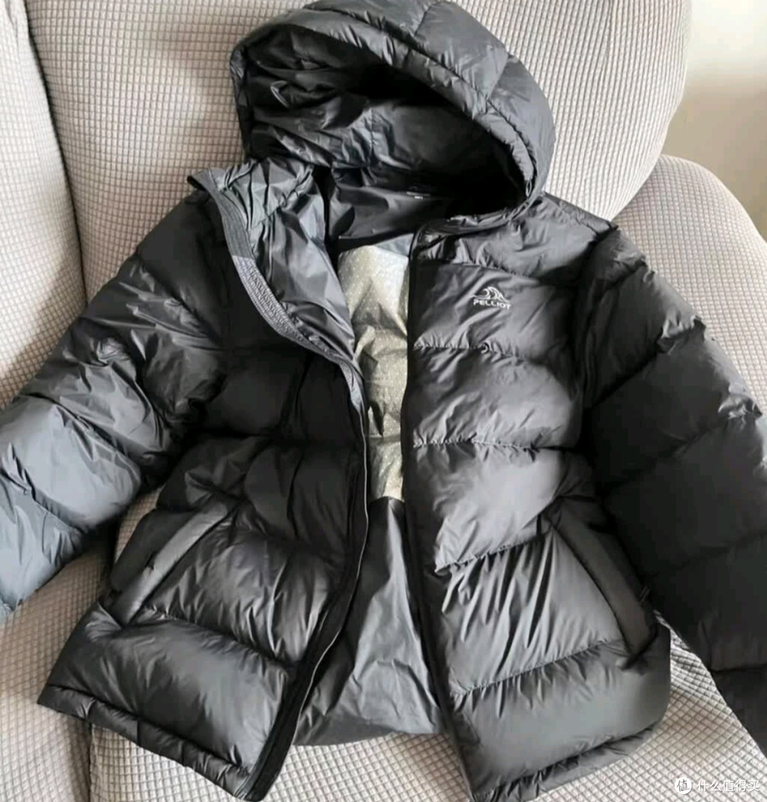 伯希和鹅绒羽绒服的保暖科技,让我们度过一个愉快的冬天。