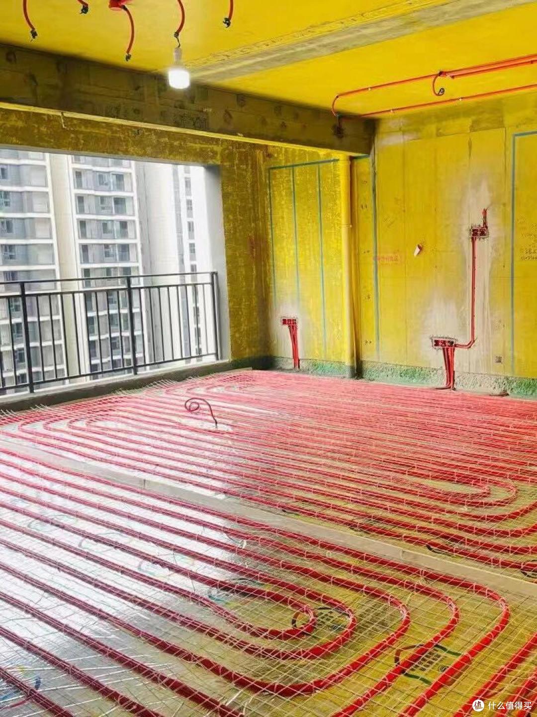 “红极一时”的地暖为何“跌下神坛”？看完这5个缺点，就明白了