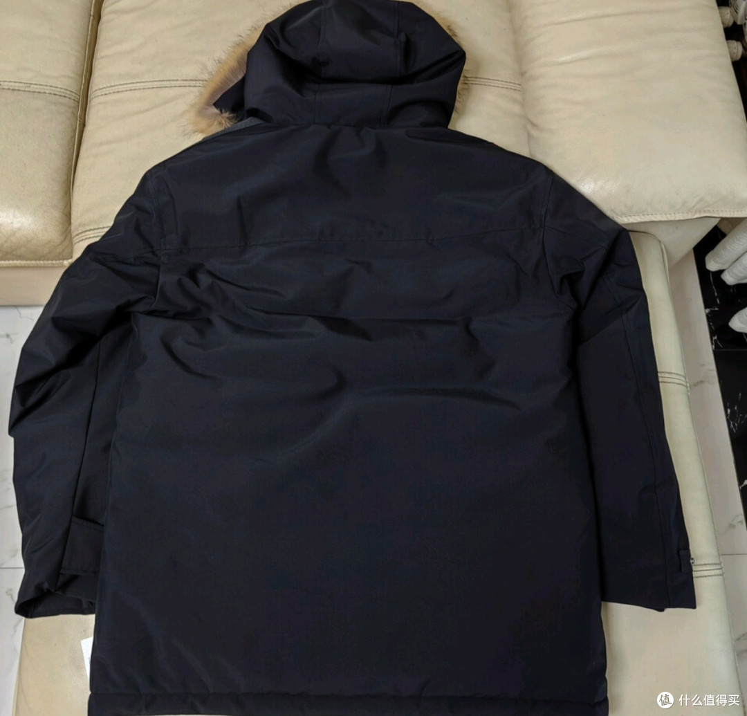 京东京造极寒系列鹅绒服保暖解析